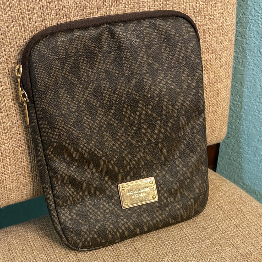 Michael Kors Dark Brown tablet Bag